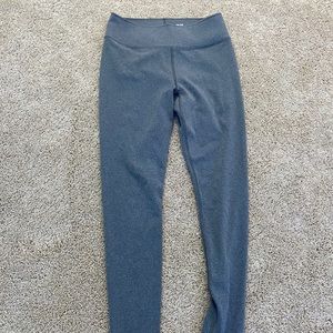 gray leggings